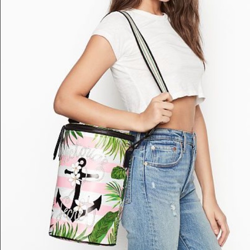 Victoria’s Secret cooler🌛